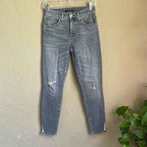 Lucky brand mid rise skinny Ava Jean size 27 black light wash gray‎